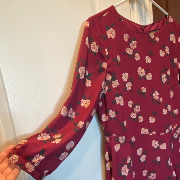 Banana Republic Long Sleeve Dress - Picture 4 of 4